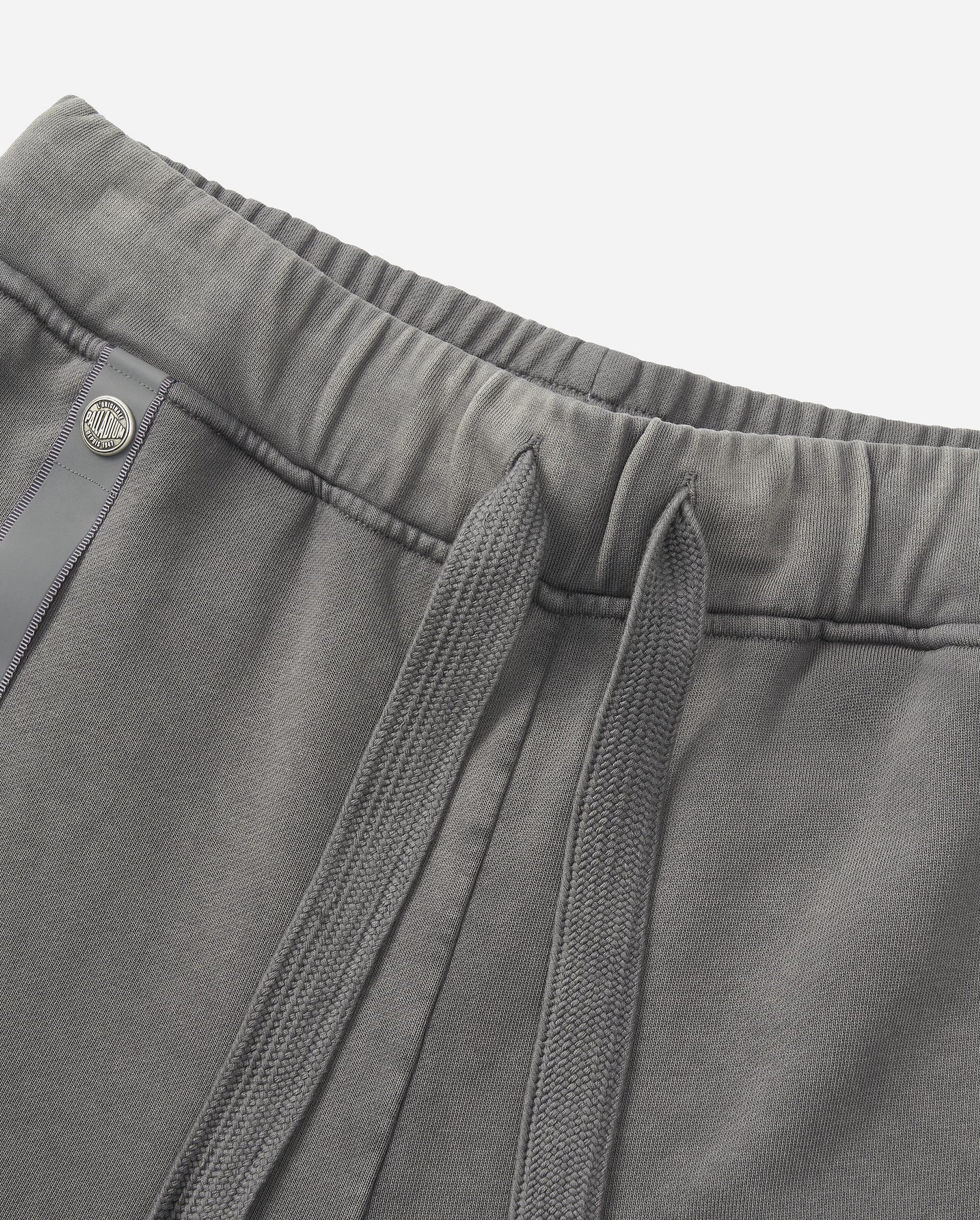 1010339-045 | MEN'S IRIS LOGO STRAIGHT PANTS | DARK SHADOW