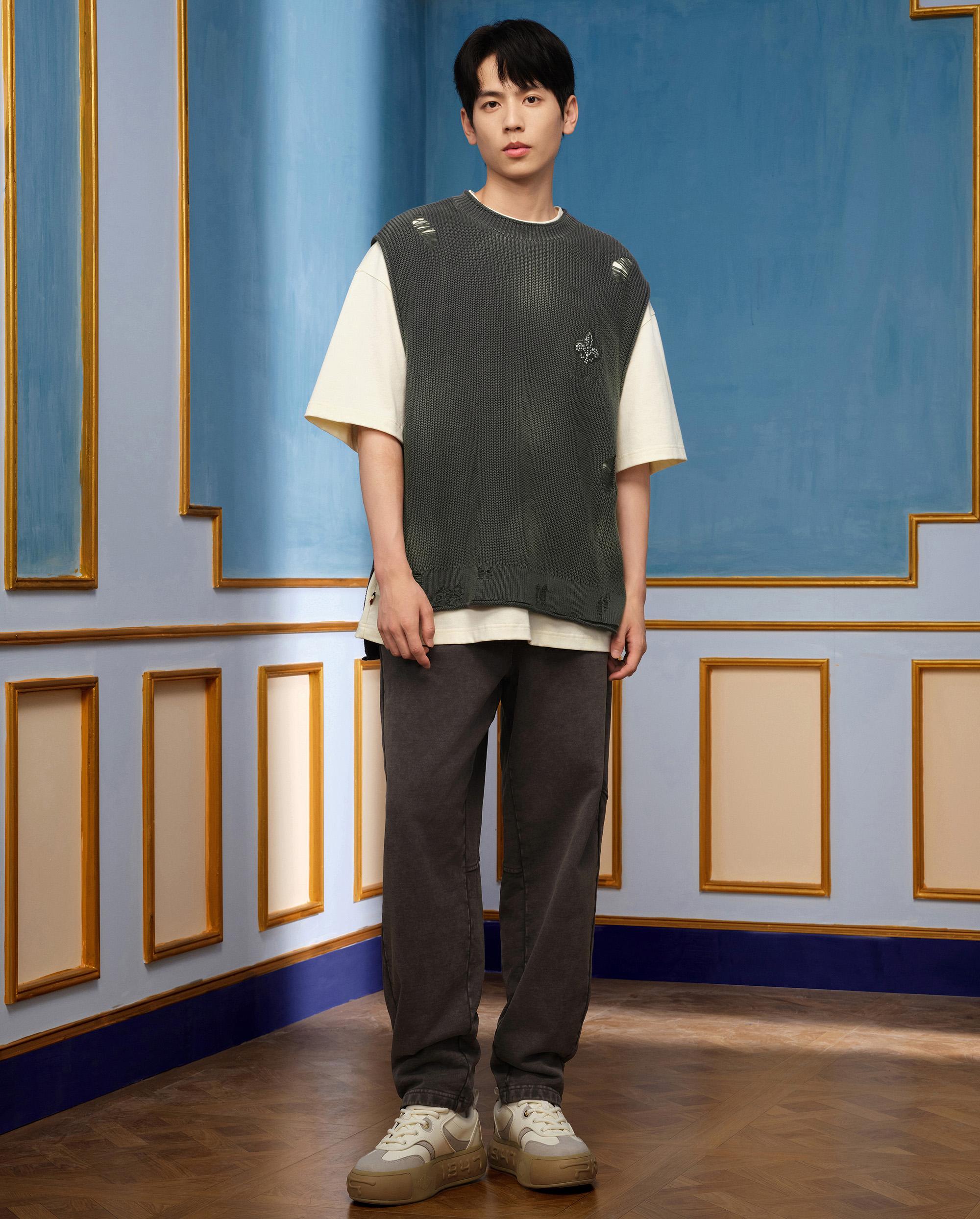 1010339-045 | MEN'S IRIS LOGO STRAIGHT PANTS | DARK SHADOW