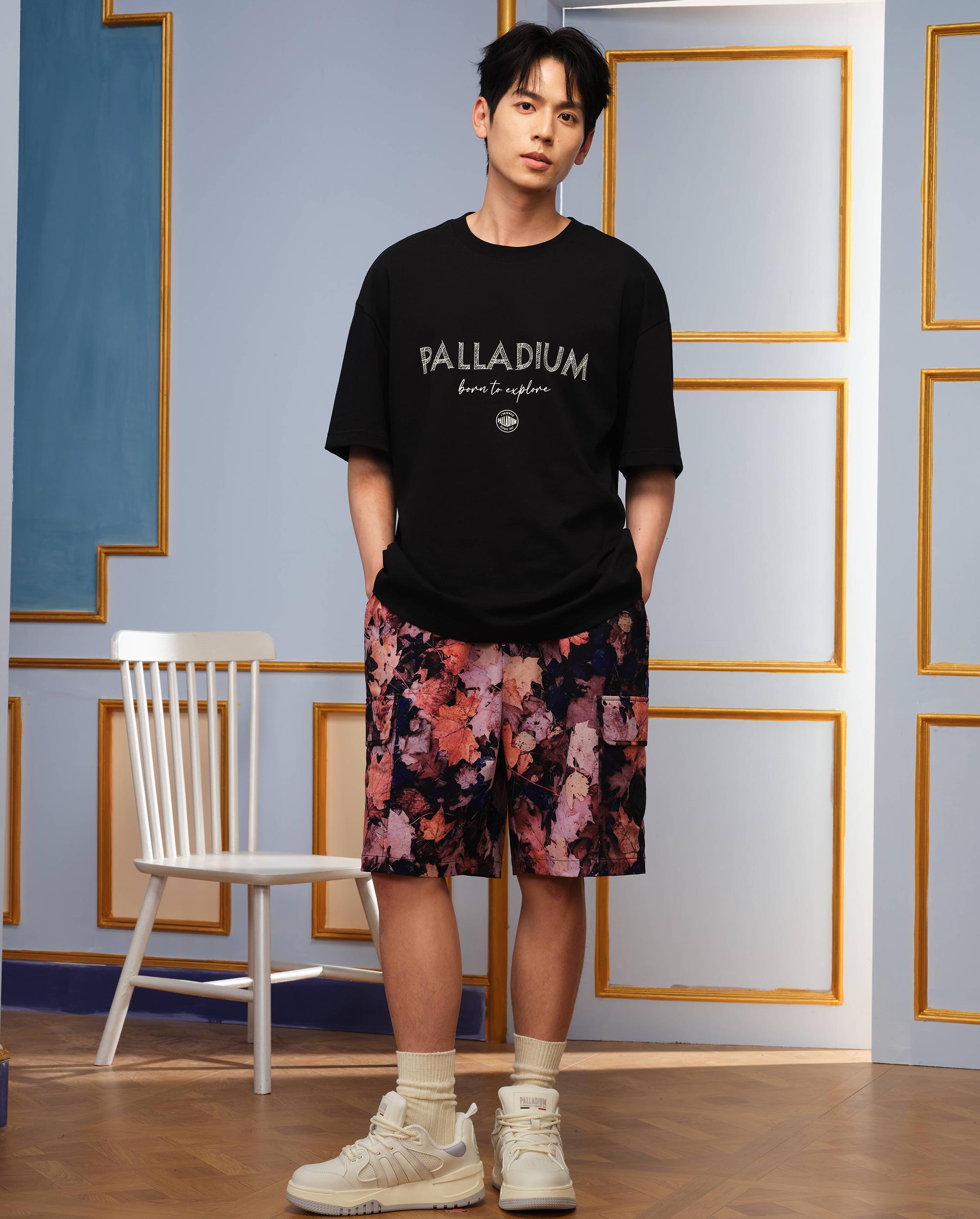 1010464-032 | MEN'S LOGO LOOSE FIT MAPLE LEAF PRINTED T-SHIRT | TAP SHOE