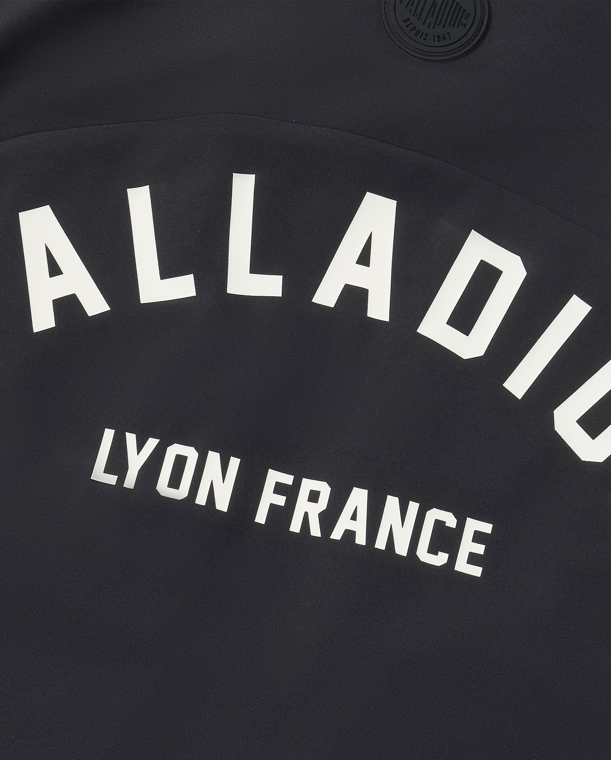 1011297-032 | MEN'S "DARE THE UNKNOWN" LOGO COLOR BLOCKS JACKET | TAP SHOE