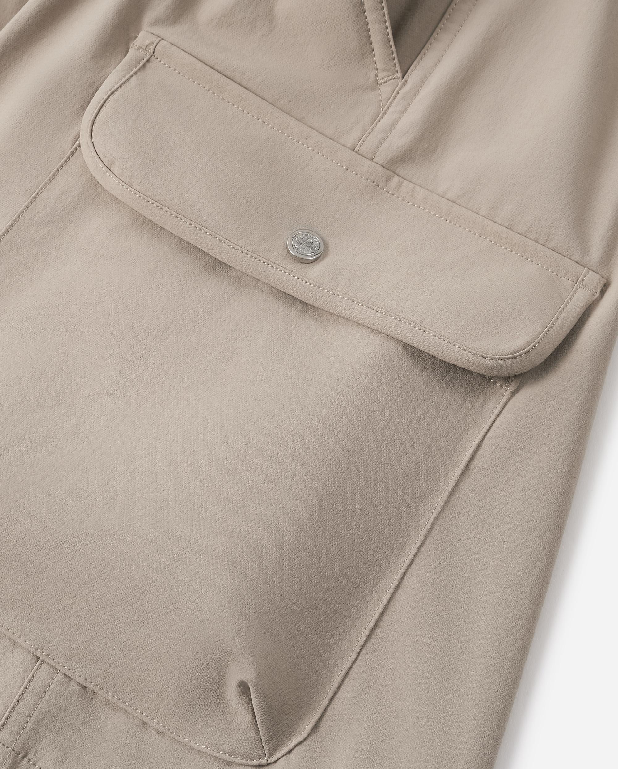 1011322-050 | MEN'S CARGO SHORTS | MOON ROCK