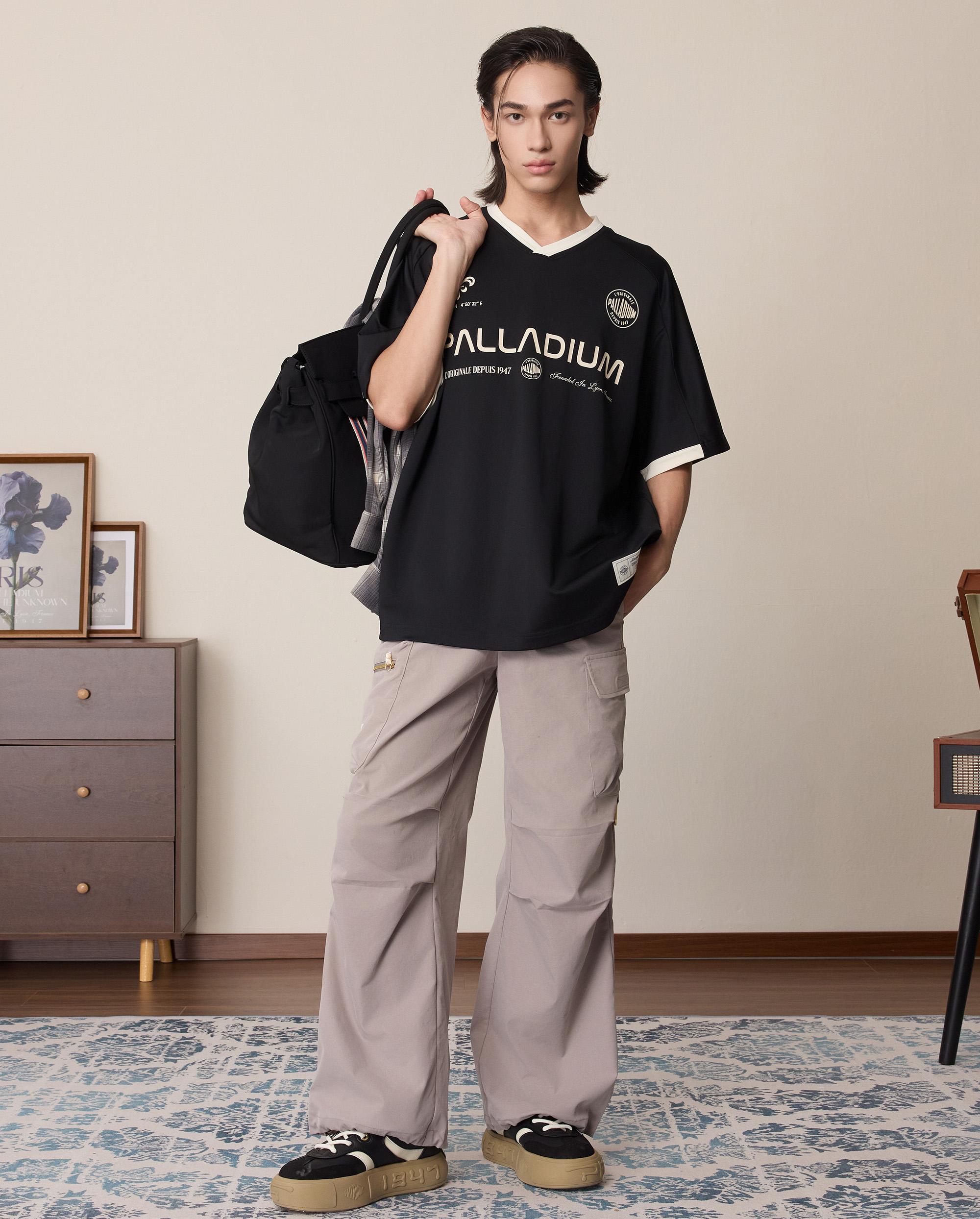 1011331-032 | MEN'S LOGO VINTAGE LOOSE FIT COLOR BLOCKS T-SHIRT | TAP SHOE