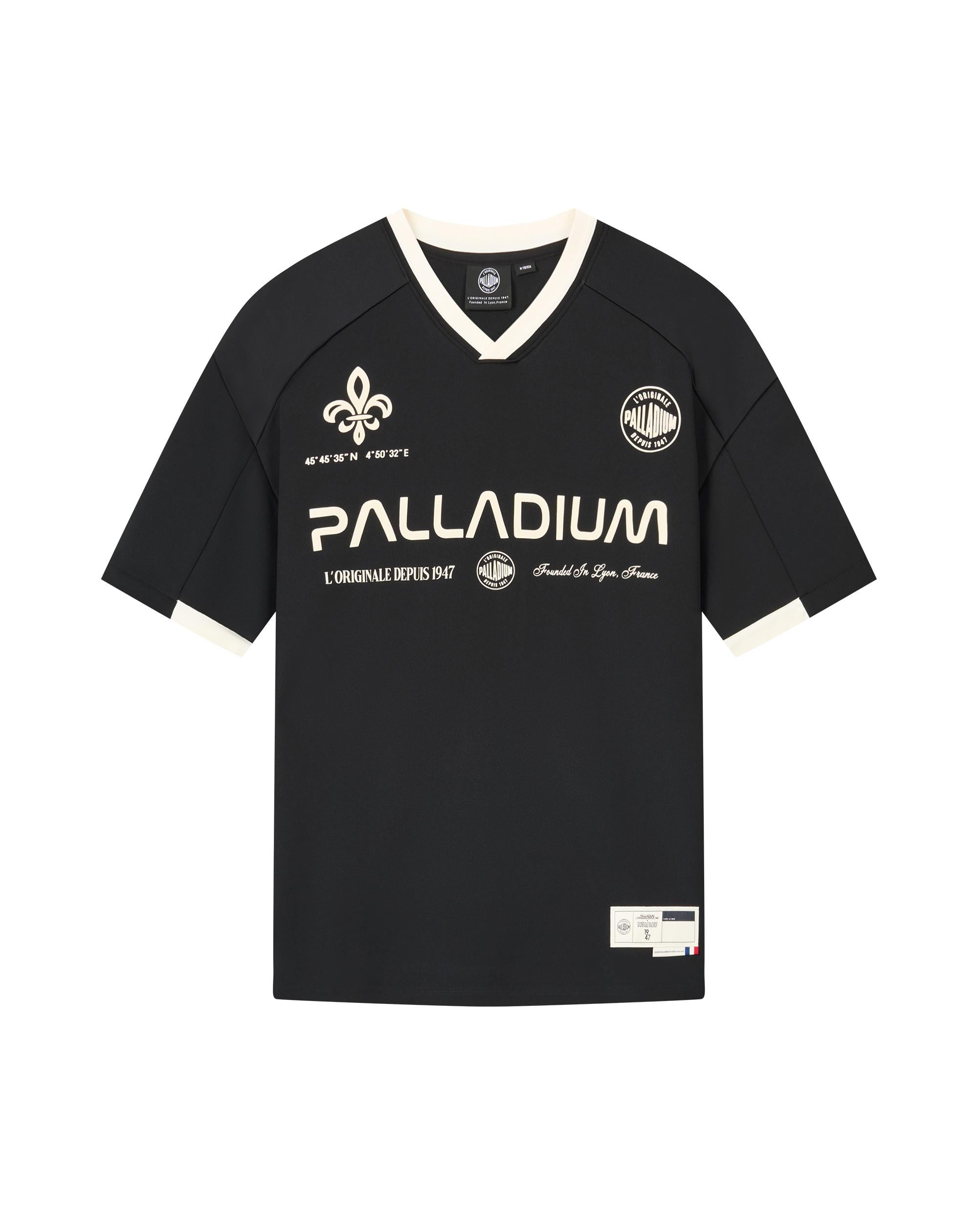 1011331-032 | MEN'S LOGO VINTAGE LOOSE FIT COLOR BLOCKS T-SHIRT | TAP SHOE