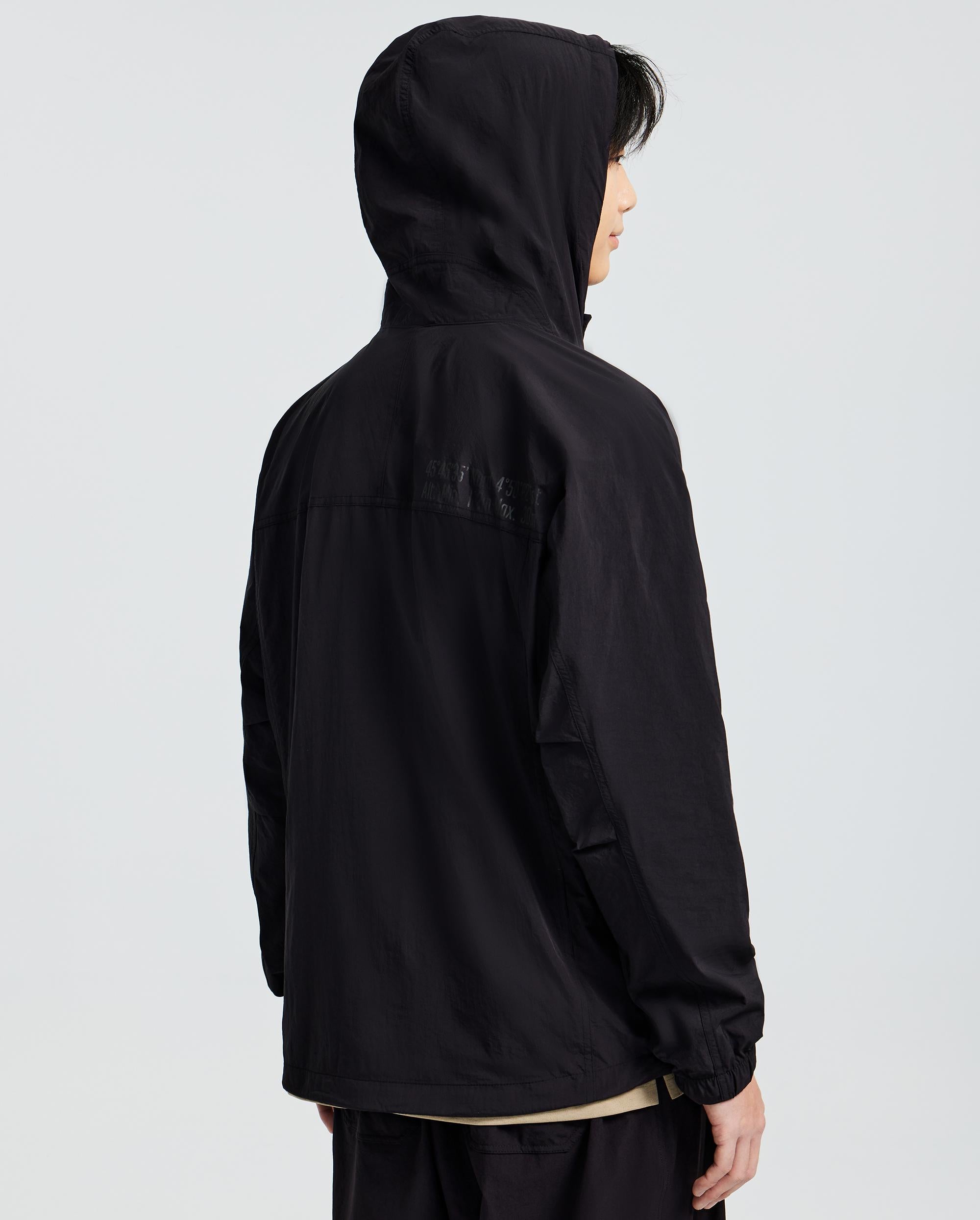 1011528-008 | MEN'S CARGO HOODED JACKET | BLACK