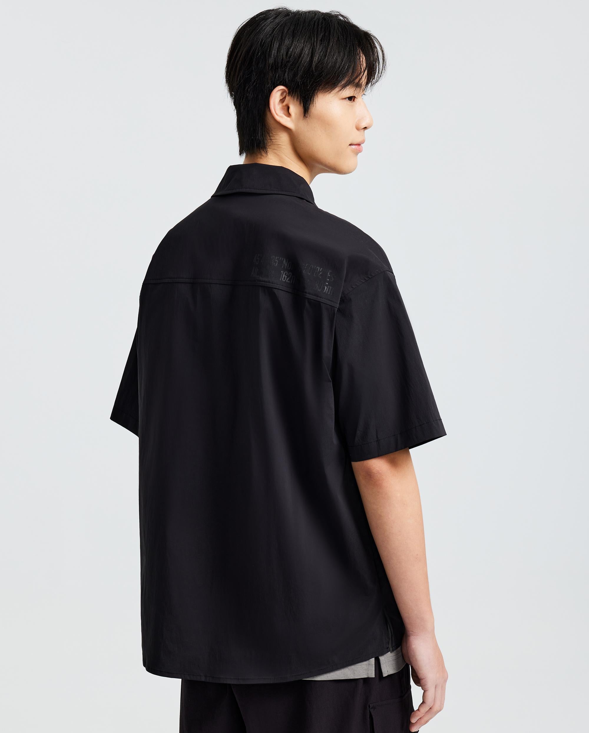 1011531-008 | MEN'S DROPPED SHOULDERS SHORT SLEEVES SHIRT | BLACK