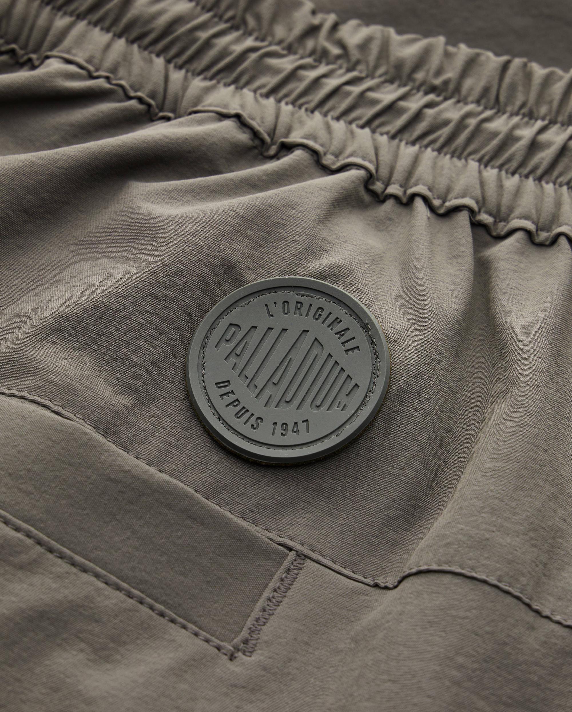 1011532-006 | MEN'S CARGO SHORTS | IRON GREY