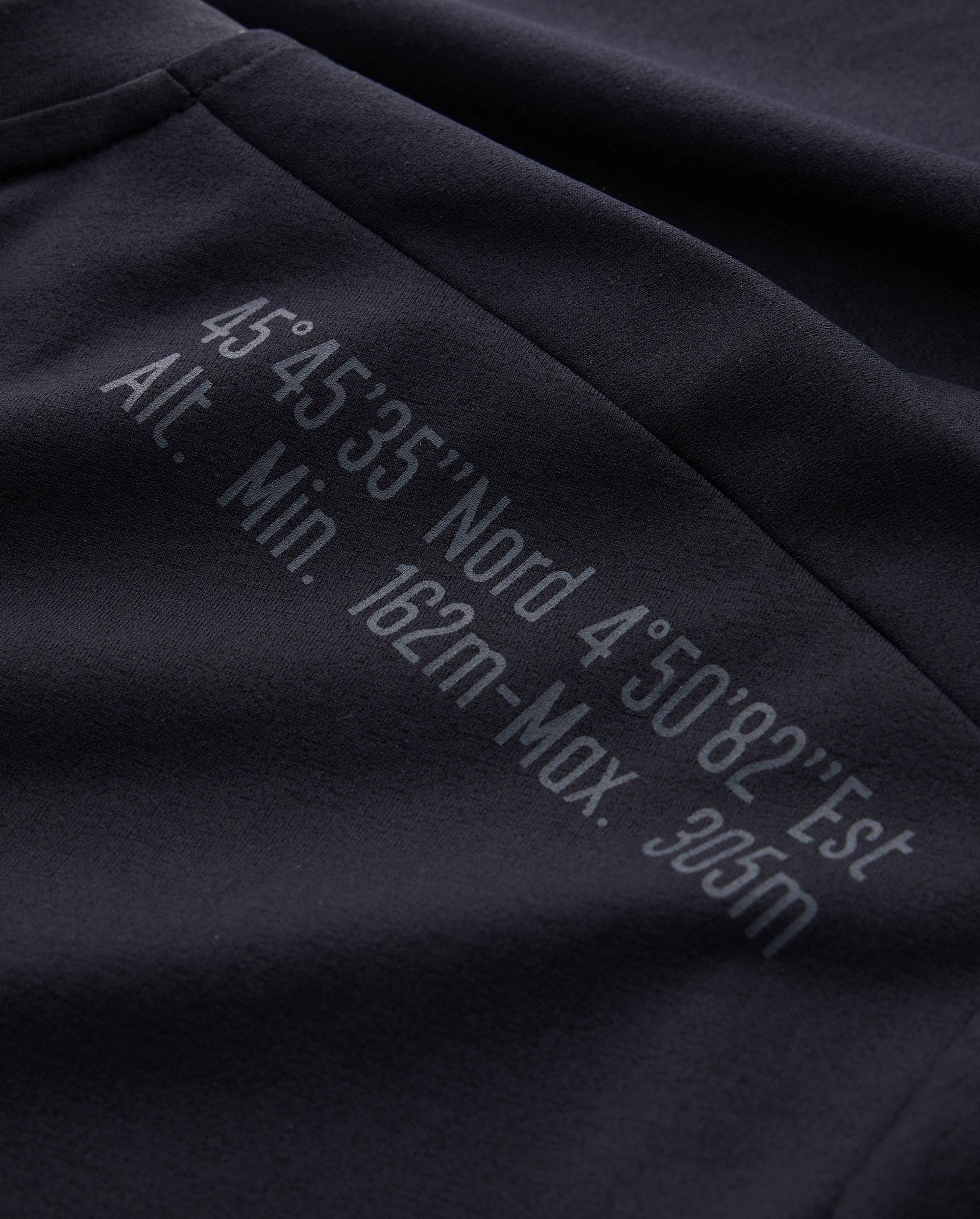 1011533-008 | MEN'S LOGO HENLEY COLLAR POCKET T-SHIRT | BLACK