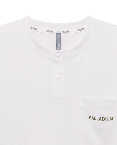 1011533-106 | MEN'S LOGO HENLEY COLLAR POCKET T-SHIRT | GREY WHITE