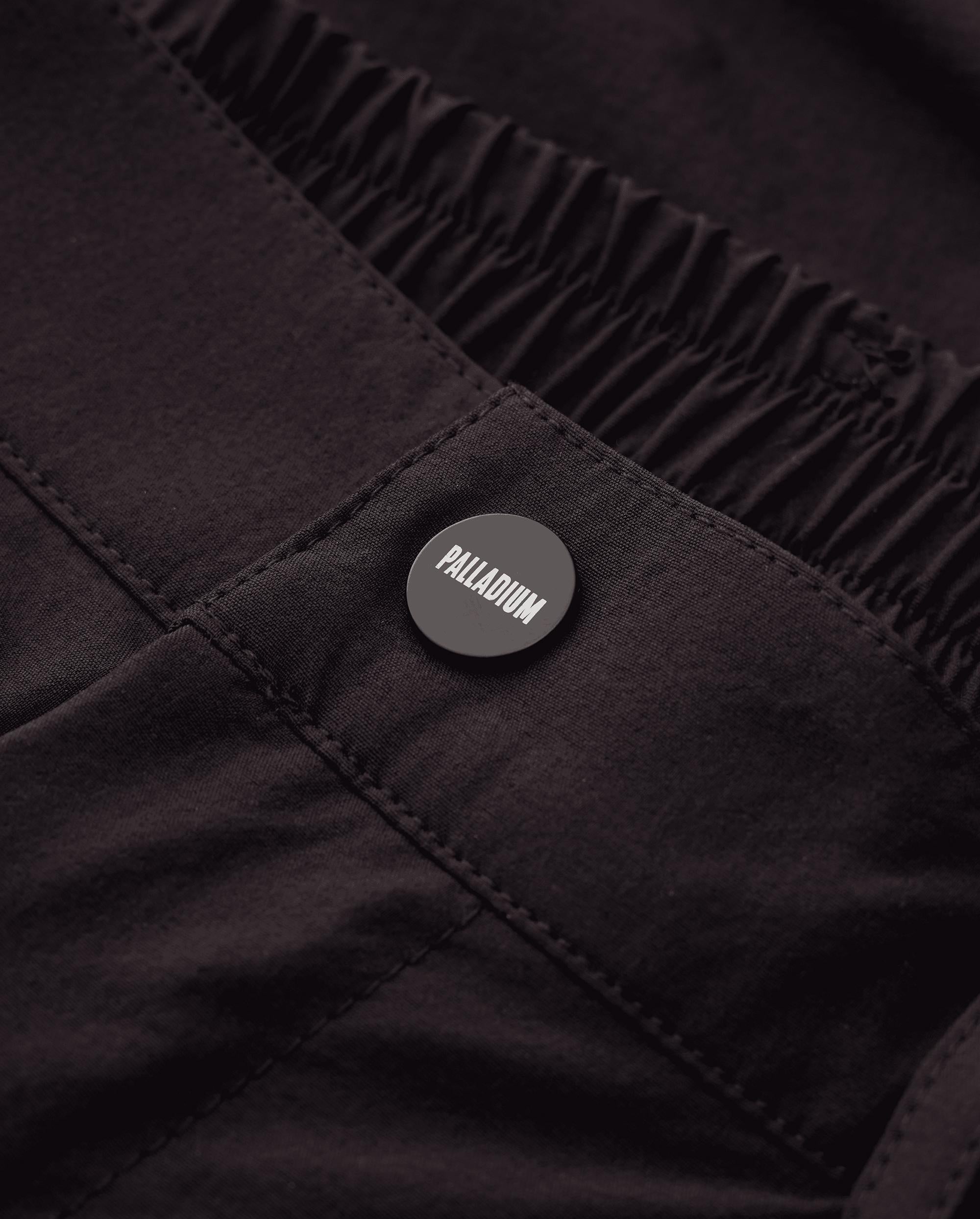 1011534-008 | MEN'S BARREL LEG PANTS | BLACK