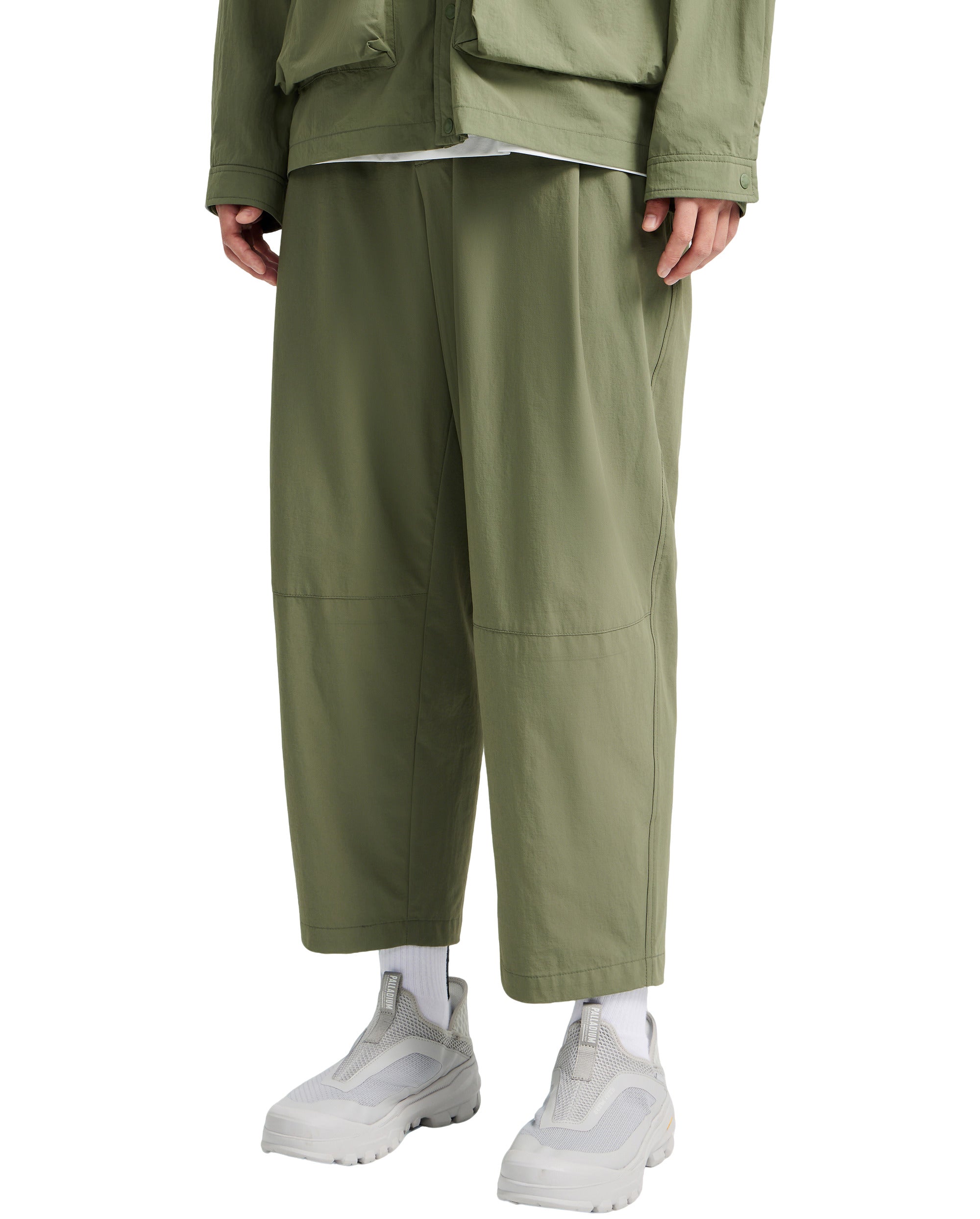 1011534-309 | MEN'S BARREL LEG PANTS | OLIVE GREEN