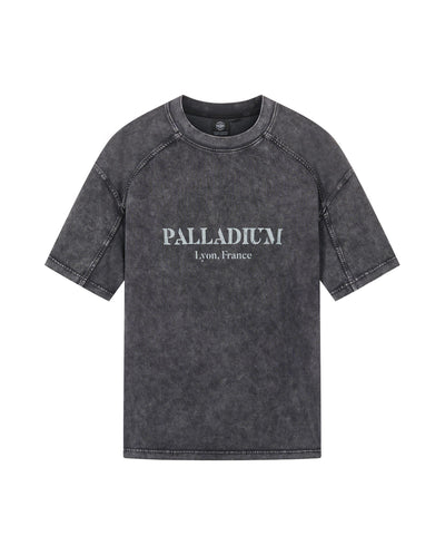 1011846-032 | MEN'S PALLADIUM LOGO LOOSE FIT WASHED T-SHIRT | TAP SHOE