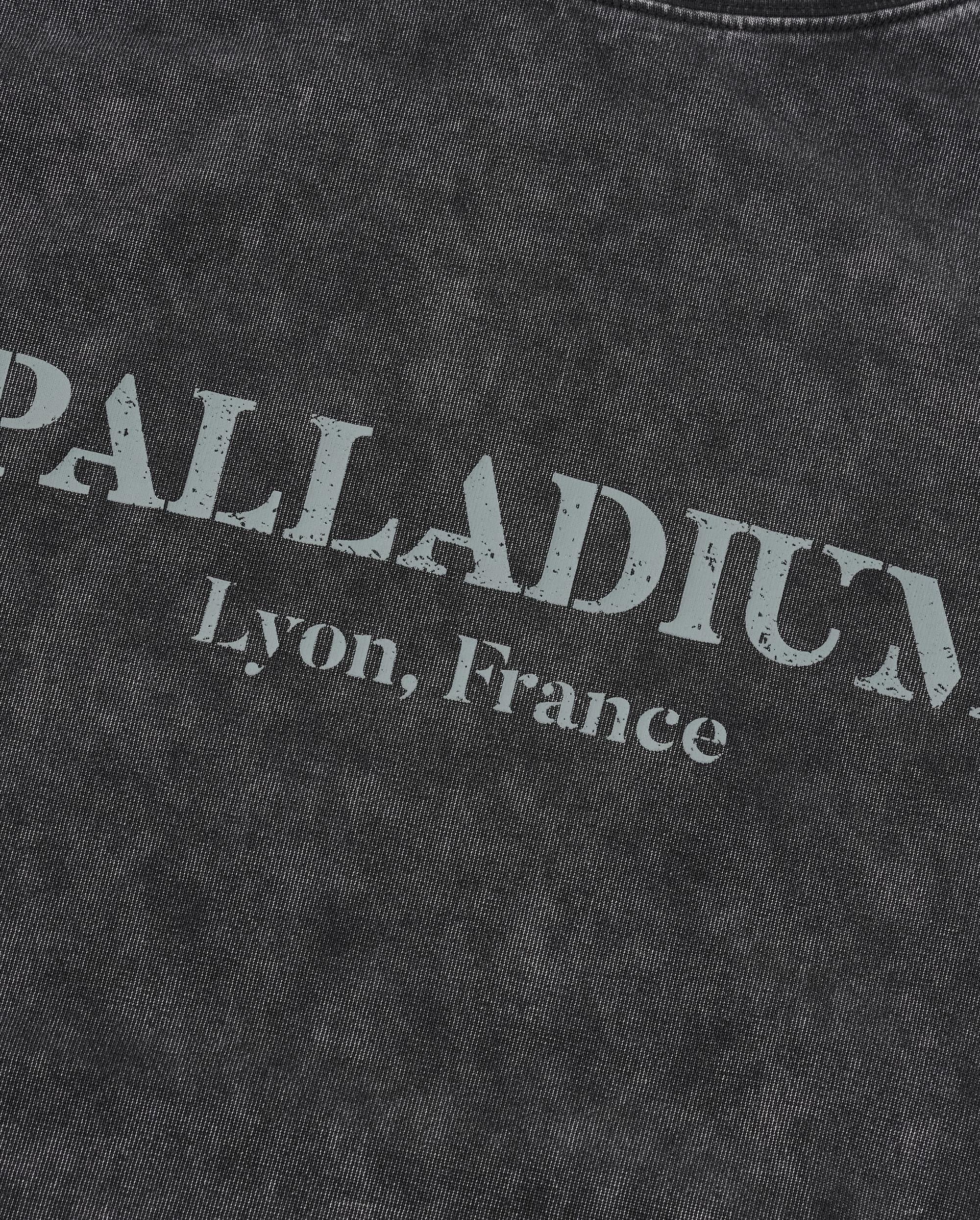 1011846-032 | MEN'S PALLADIUM LOGO LOOSE FIT WASHED T-SHIRT | TAP SHOE