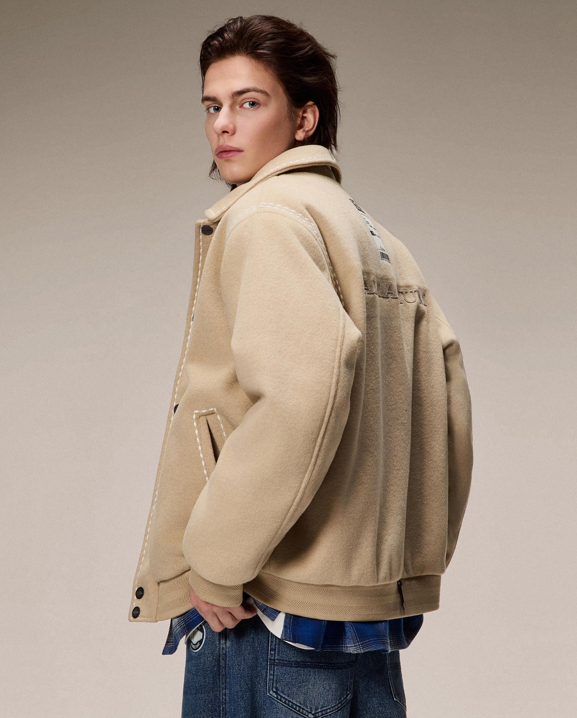 1012756-225 | MEN'S LOGO LOOSE FIT TOP-STITCHING FLEECE JACKET | WHITE PEPPER