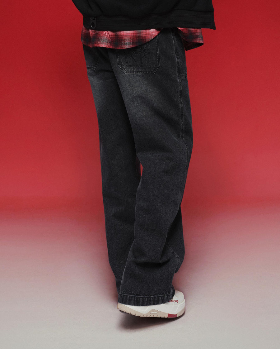 1012783-032 | MEN'S CNY HORSE THEME LOOSE FIT JEANS | TAP SHOE