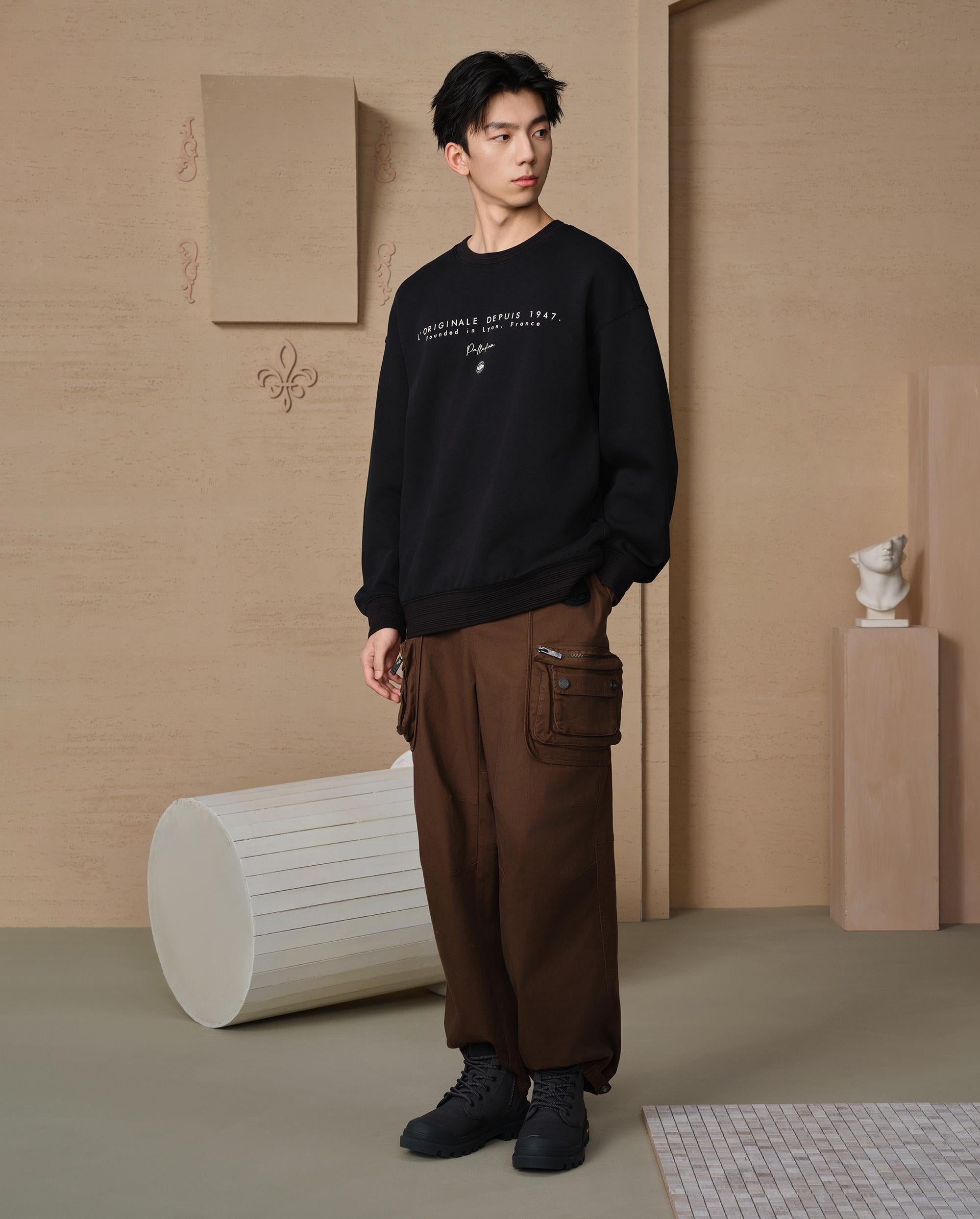 109717-032 | MEN'S PALLADIUM LOGO LOOSE FIT SWEATSHIRT | TAP SHOE