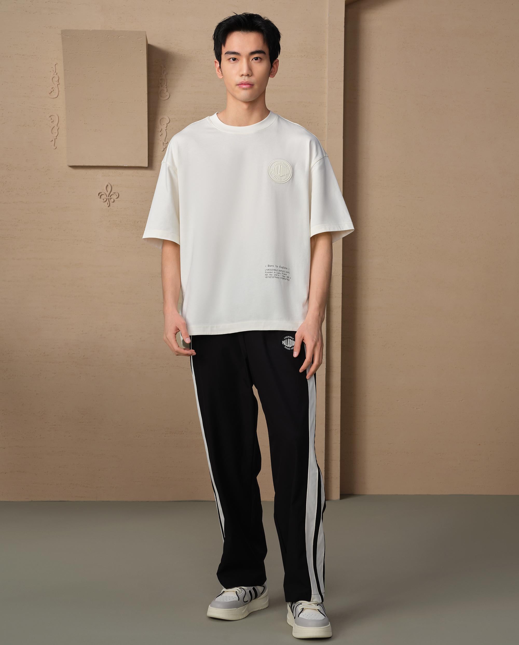 109734-262 | MEN'S PALLADIUM LOGO LOOSE FIT COTTON T-SHIRT | MARSHMALLOW