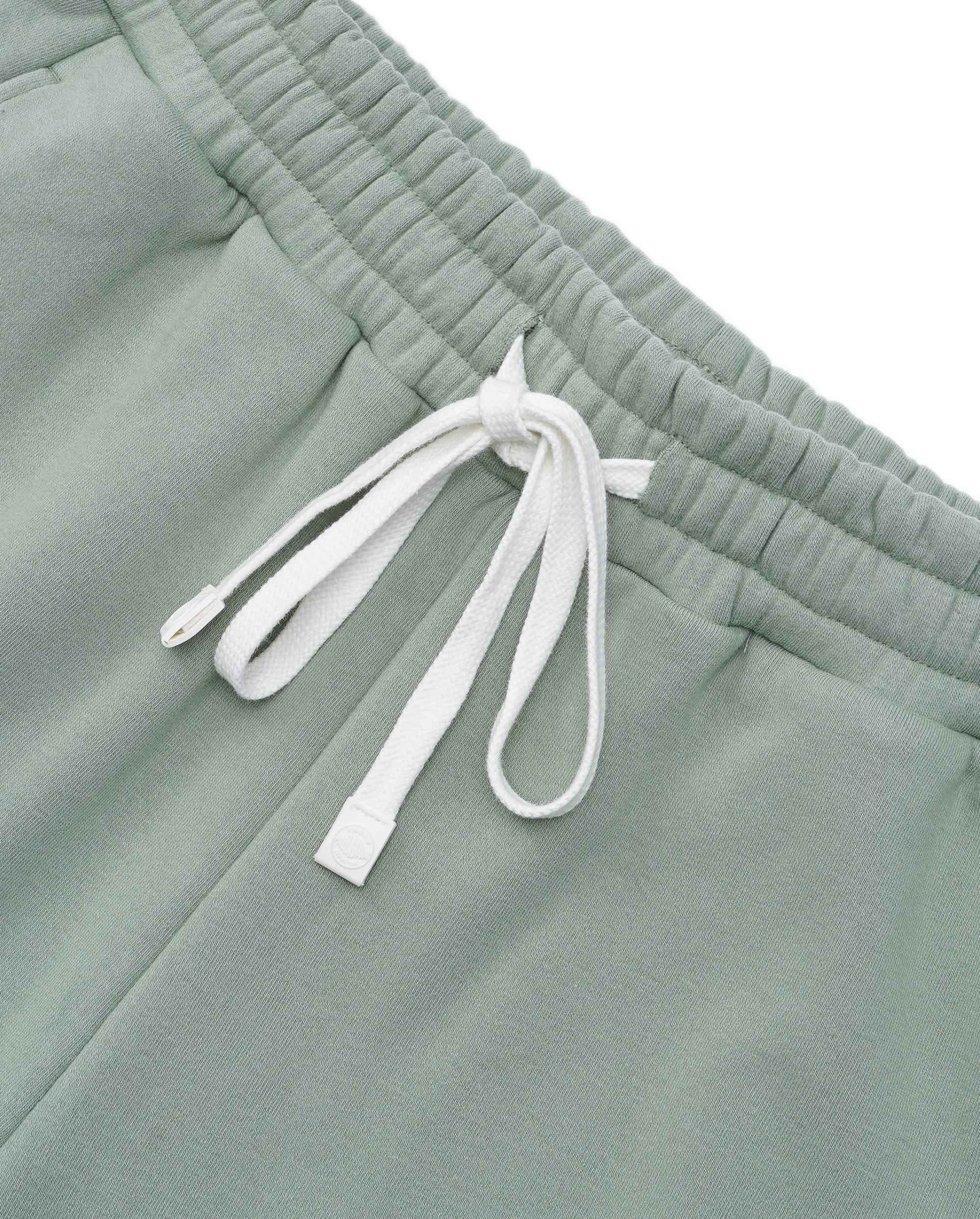 178025-335 | UNISEX EMBROIDERED IRIS LOGO SHORTS | OIL GRN