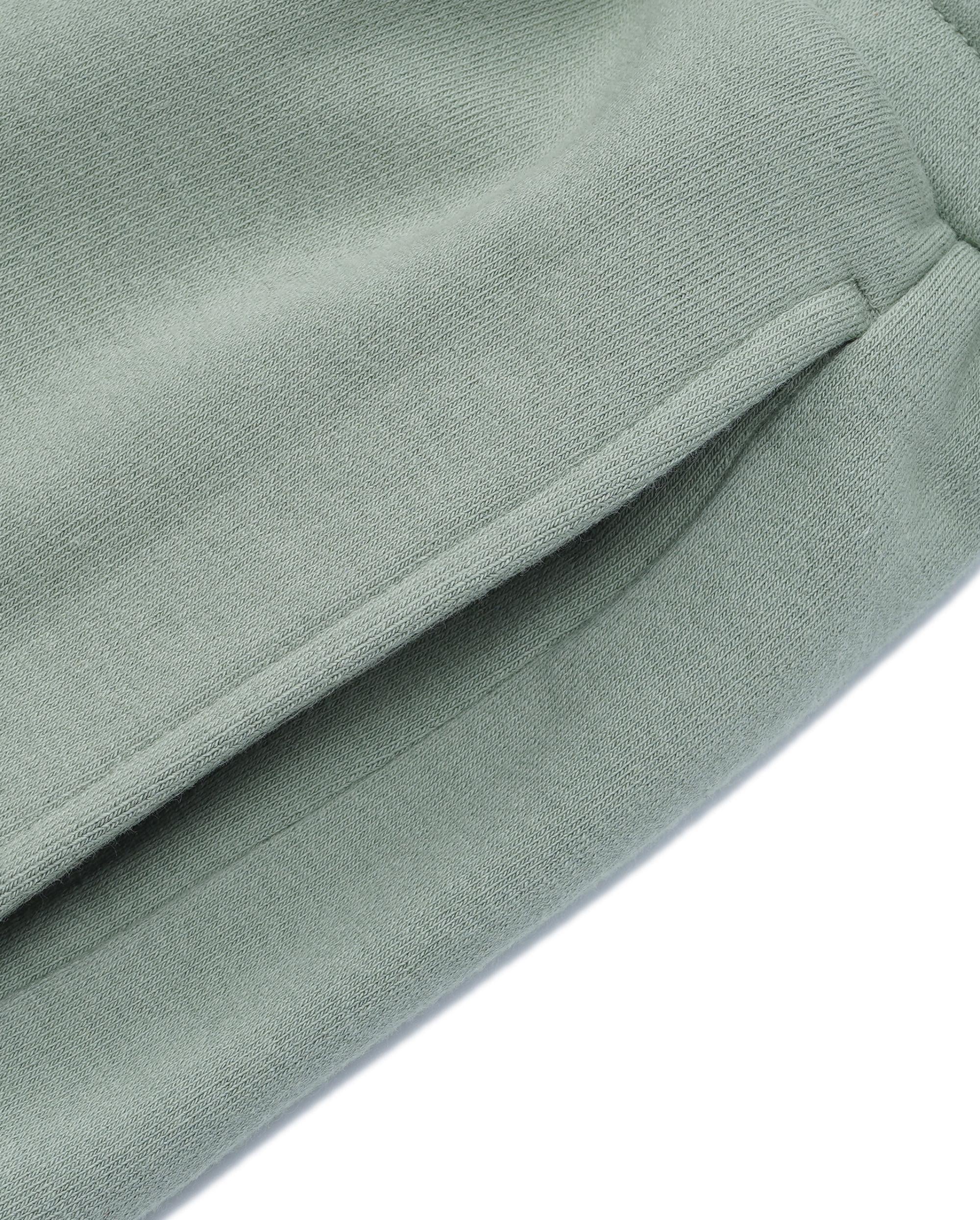 178025-335 | UNISEX EMBROIDERED IRIS LOGO SHORTS | OIL GRN