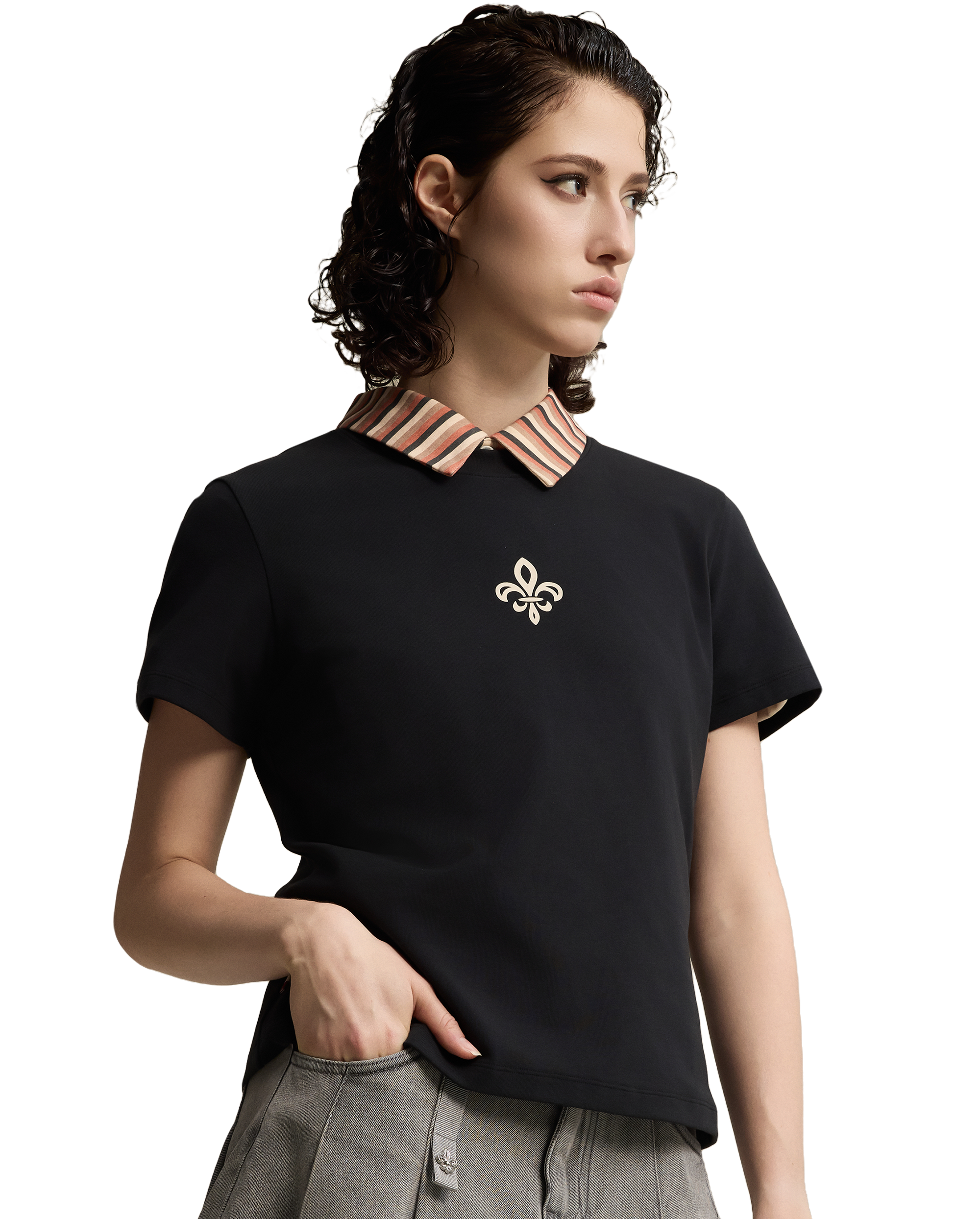 1911397-032 | WOMEN'S IRIS LOGO LOOSE FIT T-SHIRT | TAP SHOE