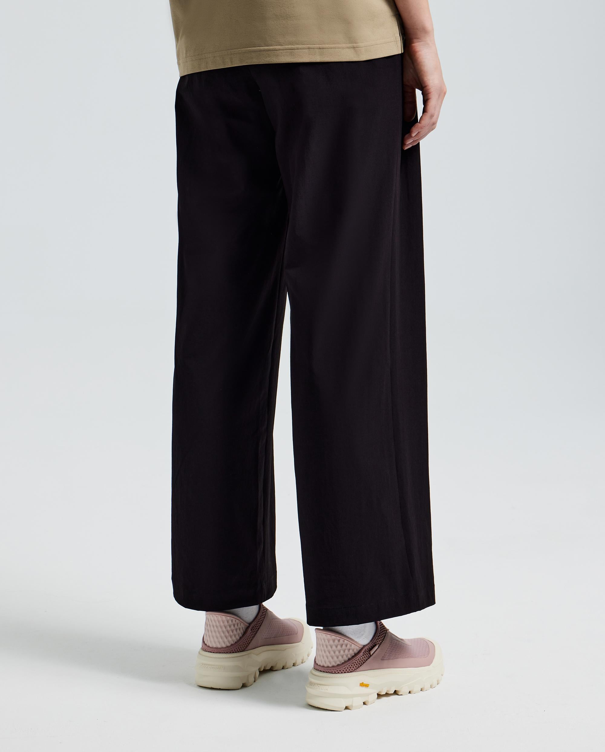 1911537-008 | WOMEN'S LOOSE FIT PANTS | BLACK