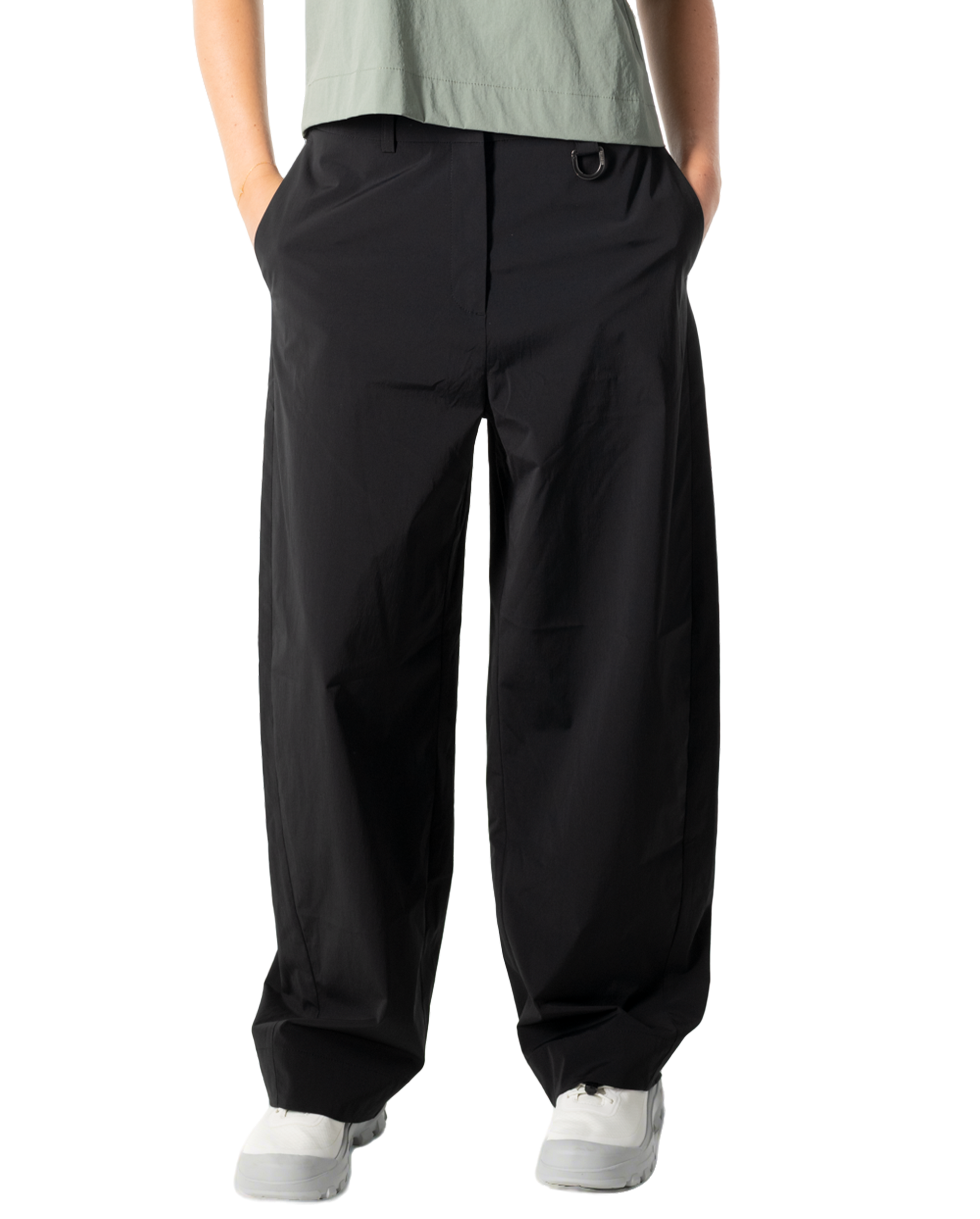 1911717-008 | WOMEN'S BARREL LEG PANTS | BLACK