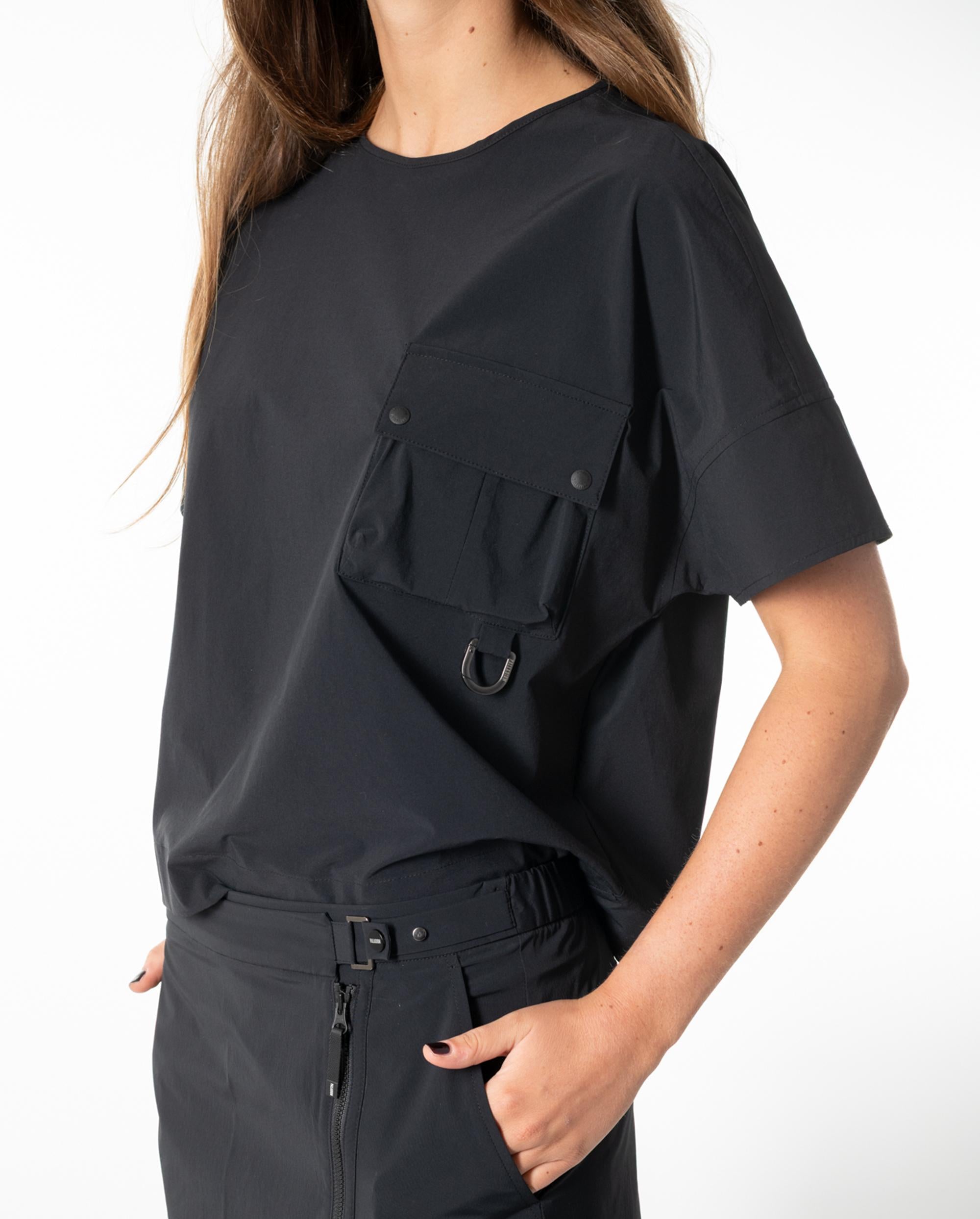 1911719-008 | WOMEN'S POCKET T-SHIRT | BLACK