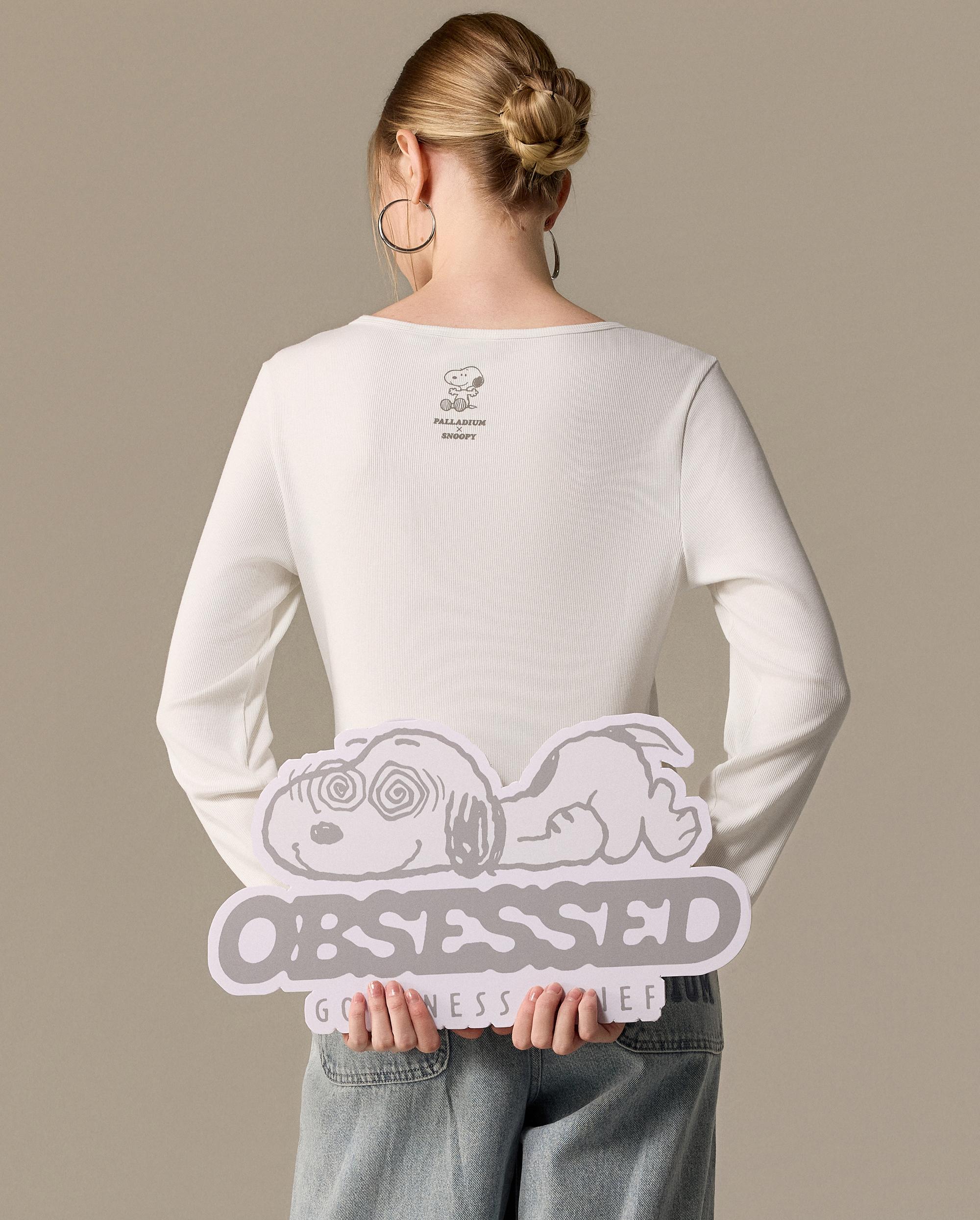 1912586-262 | PALLADIUM X SNOOPY WOMEN'S LOGO SLIM-FIT T-SHIRT | MARSHMALLOW