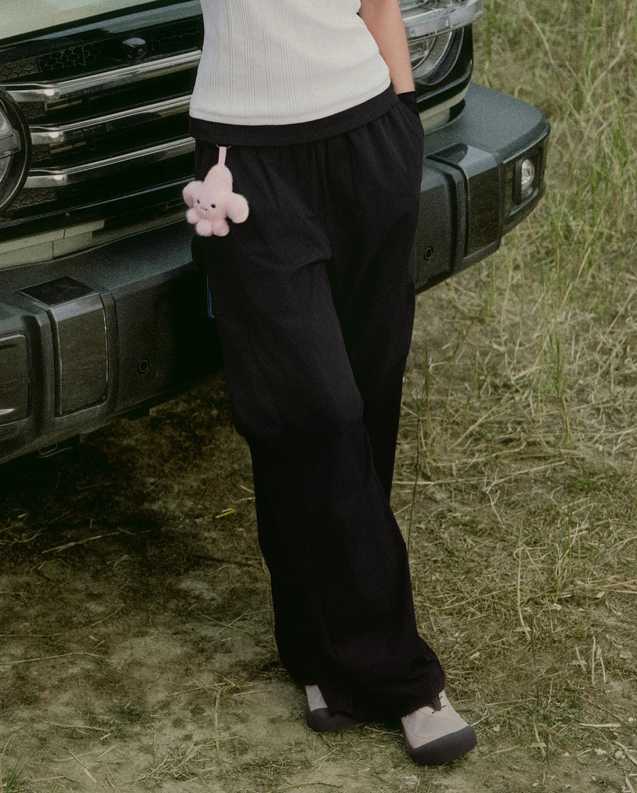 1913026-032 | WOMEN'S IRIS LOGO LOOSE FIT CARGO PANTS | TAP SHOE