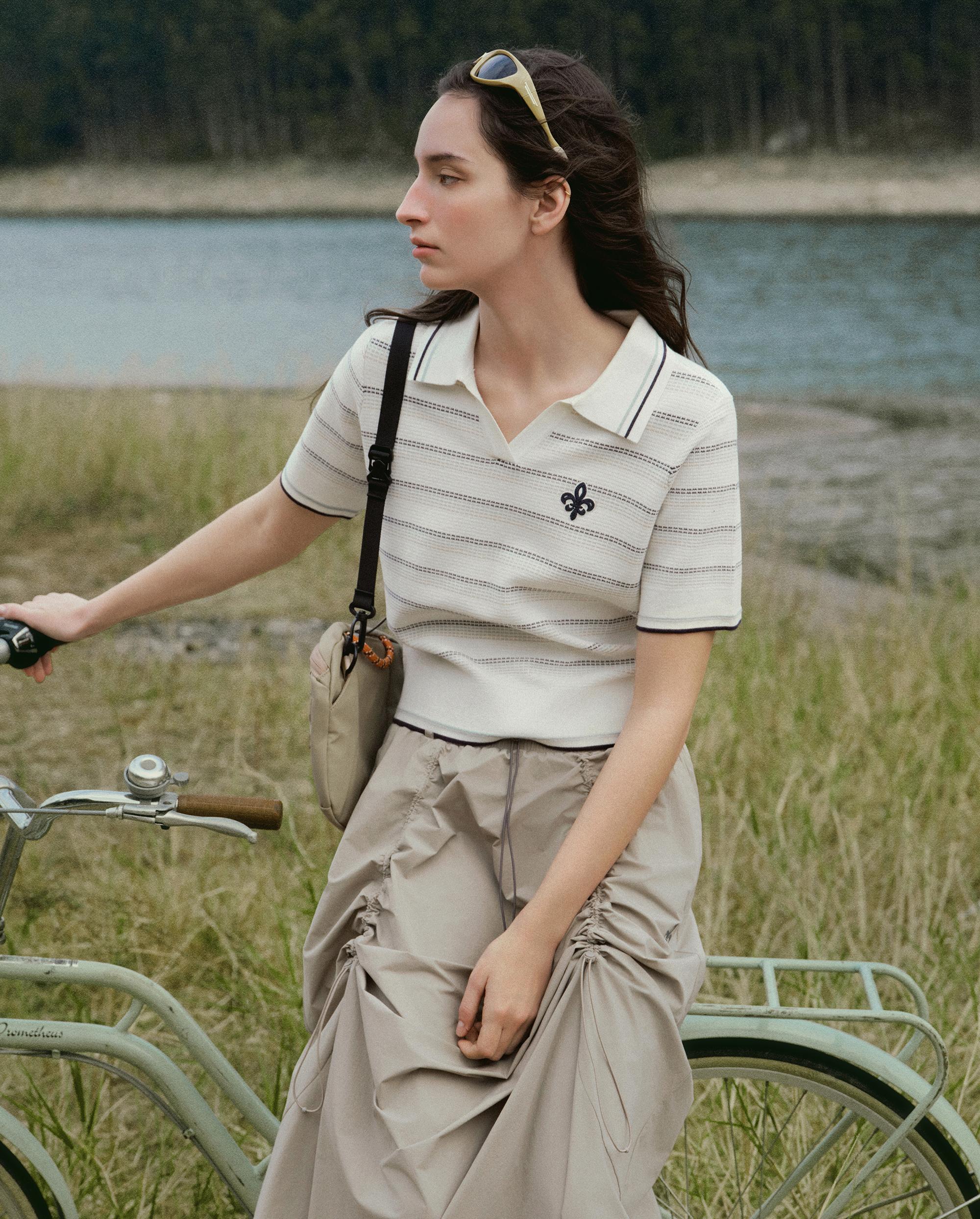 1913032-919 | WOMEN'S IRIS LOGO STRIPED POLO KNITWEAR | WT/BU/HK