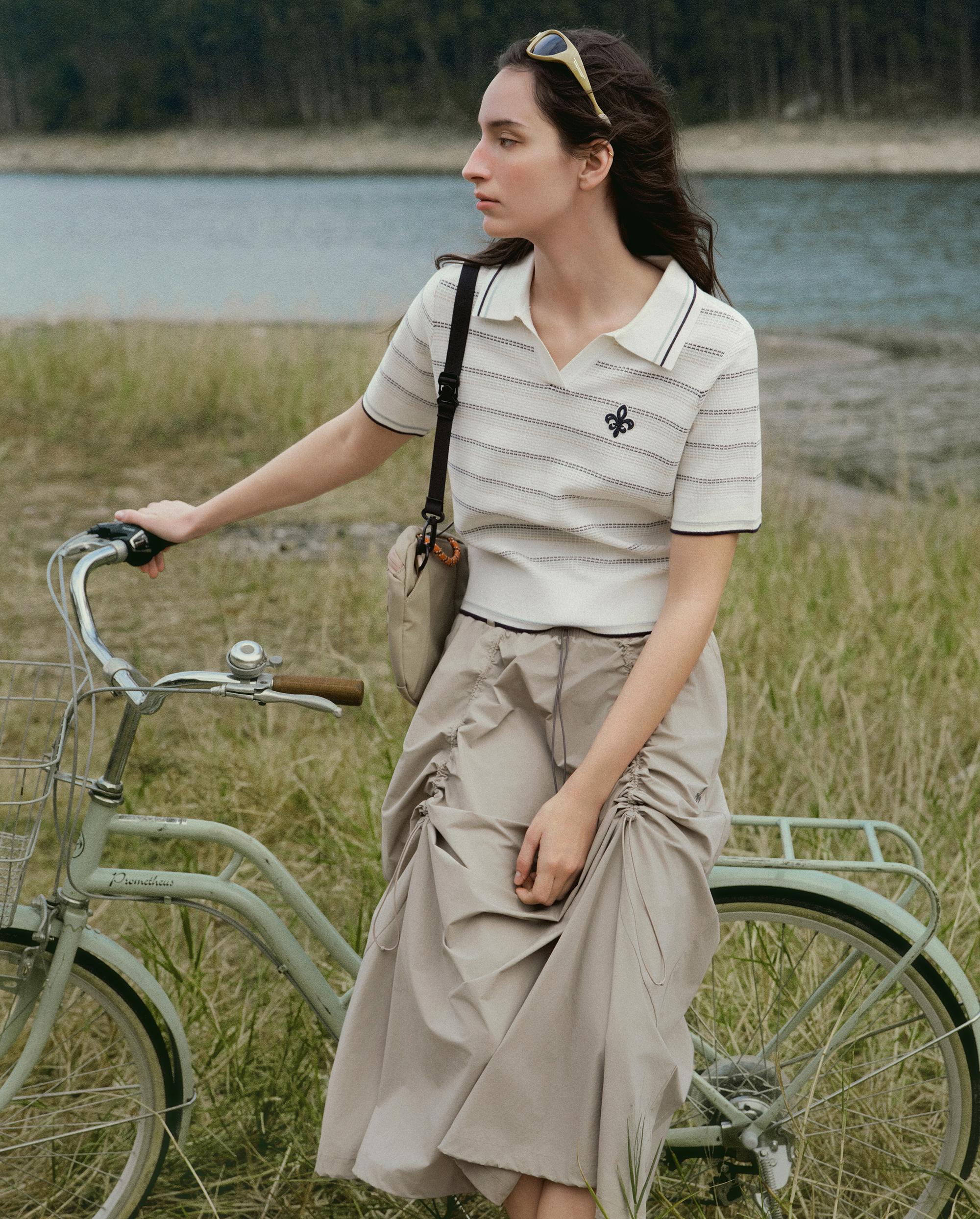 1913047-051 | WOMEN'S IRIS LOGO MIDI SKIRT | CROCKERY