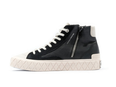 74320-016-M | PALLA ACE CHUKKA SUEDE | BLACK/MARSHMALLO