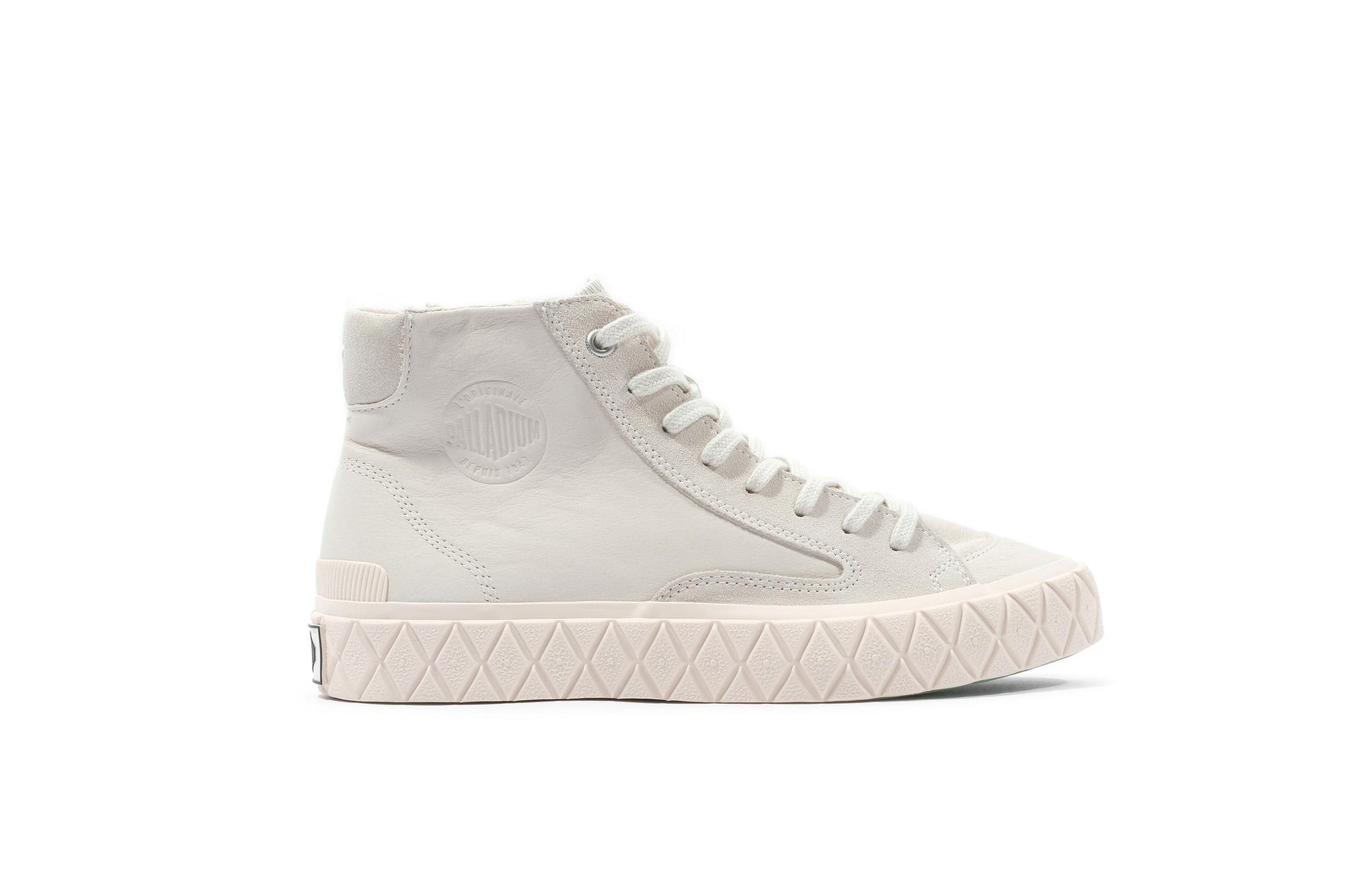 74320-180-M | PALLA ACE CHUKKA SUEDE | CREAM WHITE