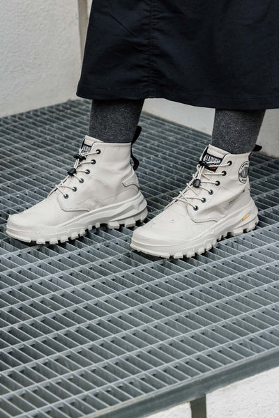 74343-021-M | PALLARIDER CUFF WPA | NEUTRAL GRAY