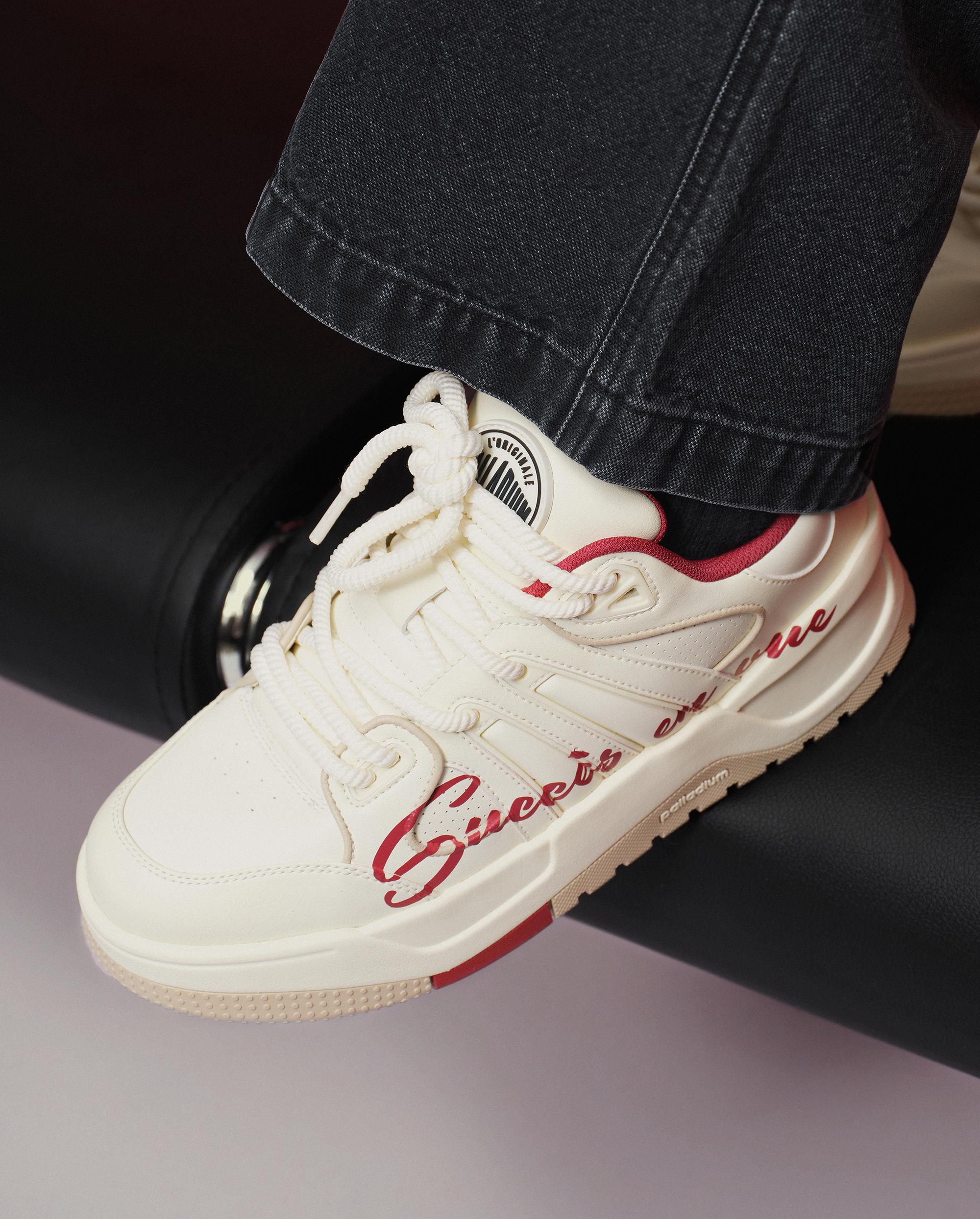 94837-101-M | WOMEN'S PALLASLAM CNY SNEAKERS | WT/WT