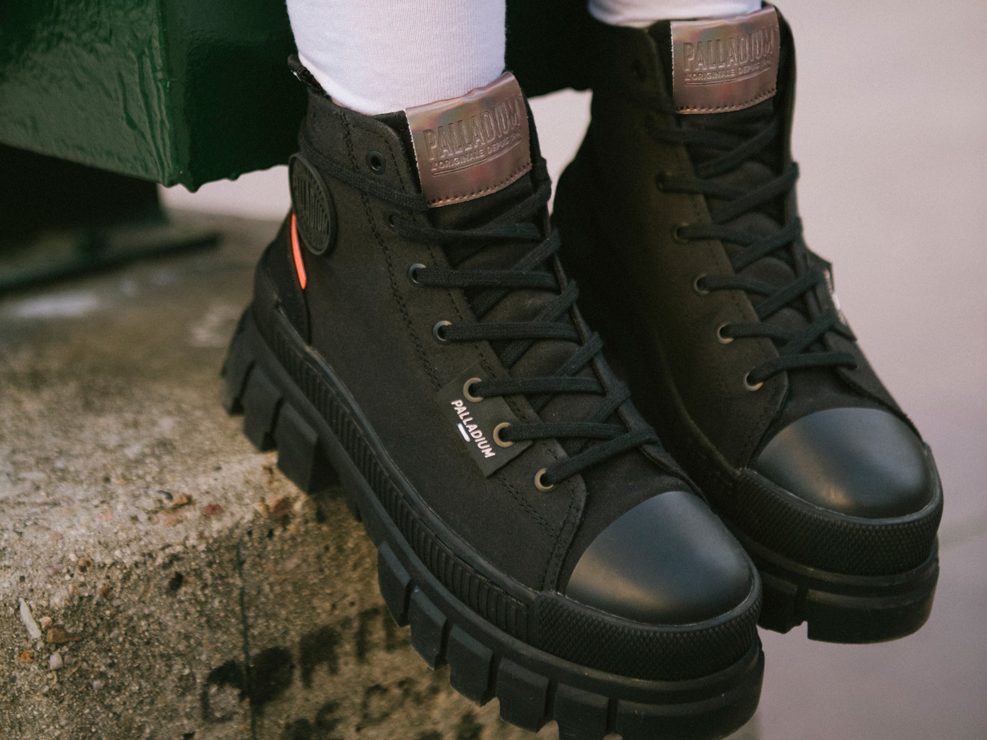 REVOLT HI TX - PALLADIUM Official Online Store
