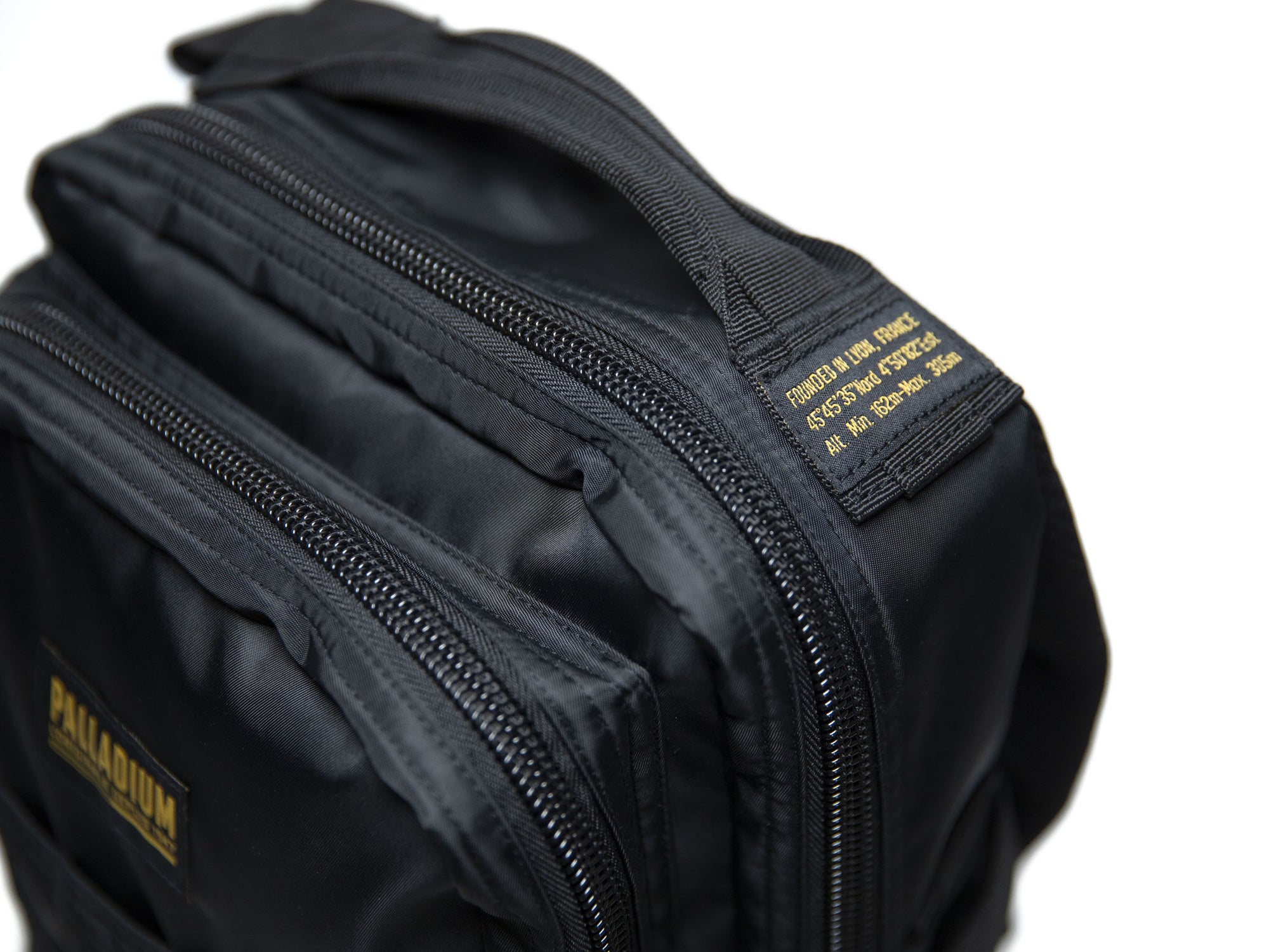 BG227-001 | BAROUDEUR NYLON 22L