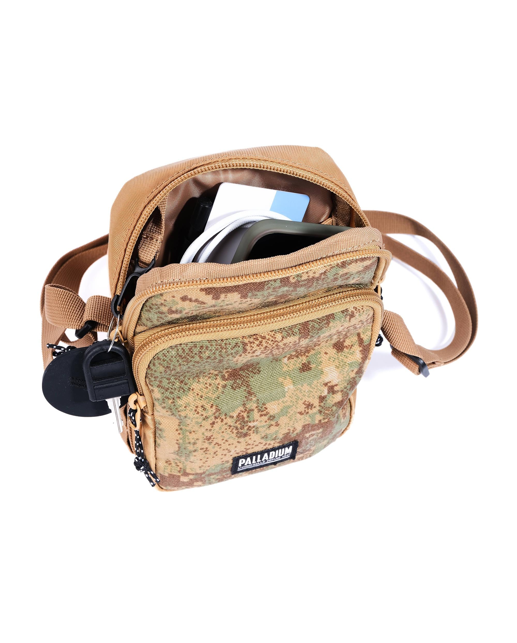BG656-238 | PALLADIUM LOGO WATER REPELLENT CROSSBODY BAG | WOODLIN/CAMO