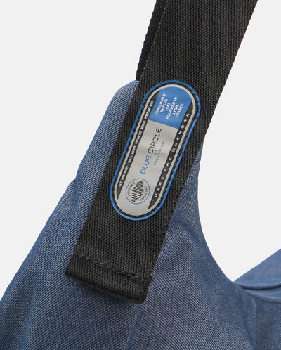 BG699-481 | BLUE CIRCLE LOGO WATER REPELLENT CROSSBODY BAG | VINTAGE INDIGO