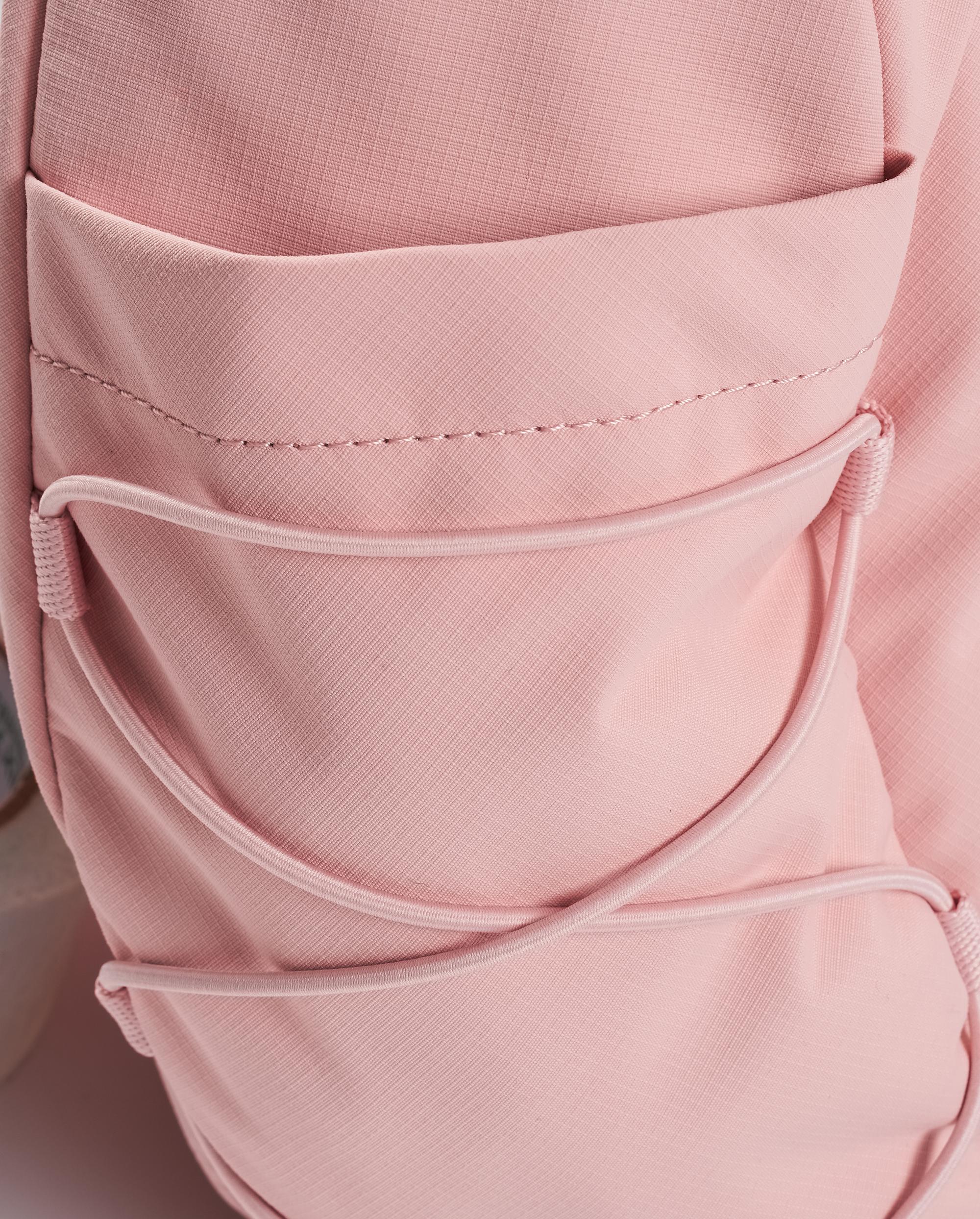 BG700-697 | IRIS LOGO WATER REPELLENT CROSSBODY BAG | CORAL BLUSH