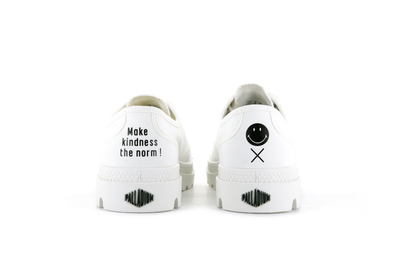 77080-116-M | SMILEY ® PAMPA OXFORD BE KIND | STAR WHITE